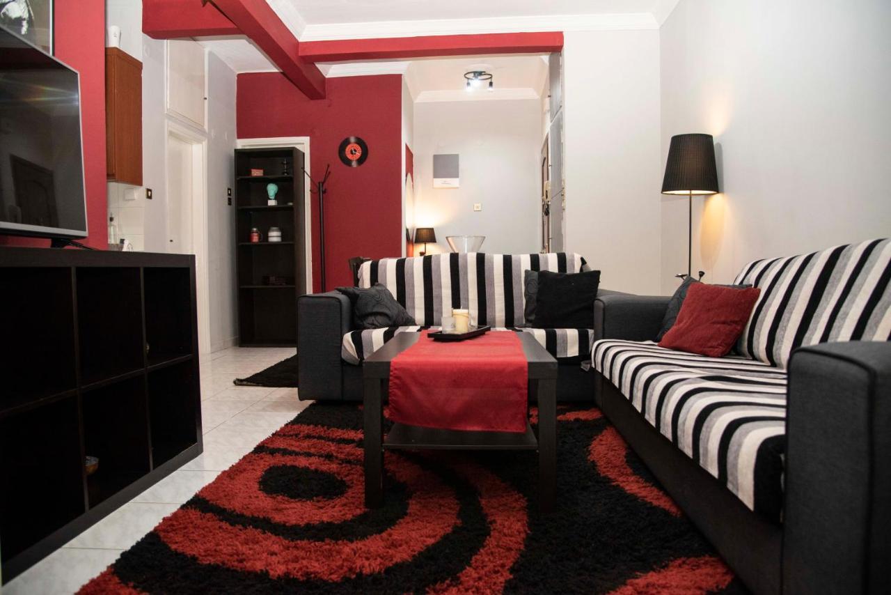 Apartment 8 Saadi Levi