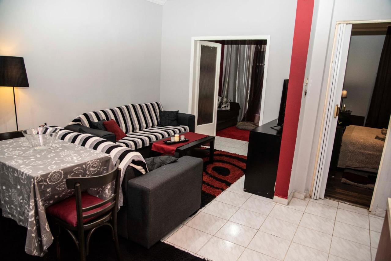 Apartment 8 Saadi Levi