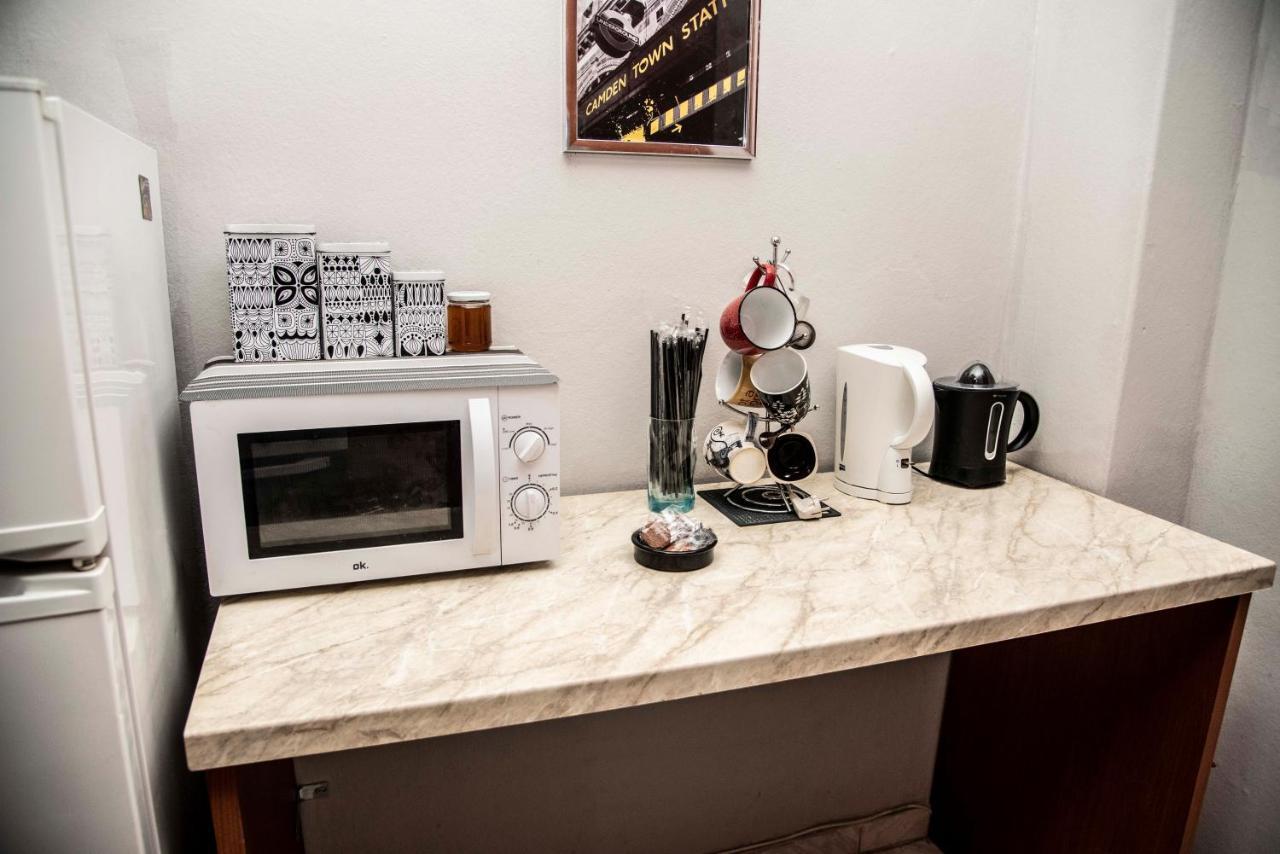 8 Saadi Levi Apartment *